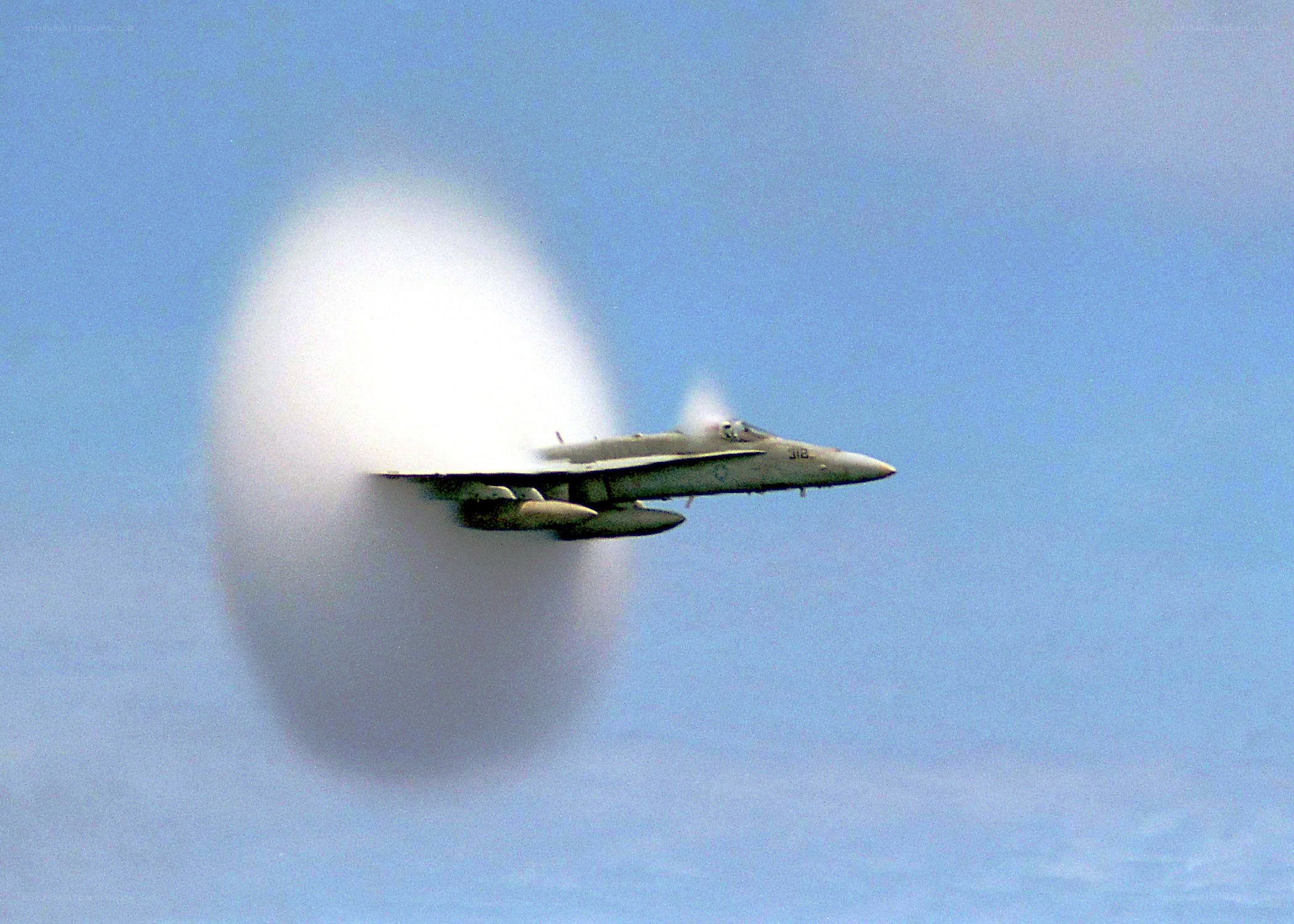 jet creating vapor cone
