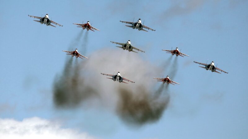 Jet fighter formation in sky