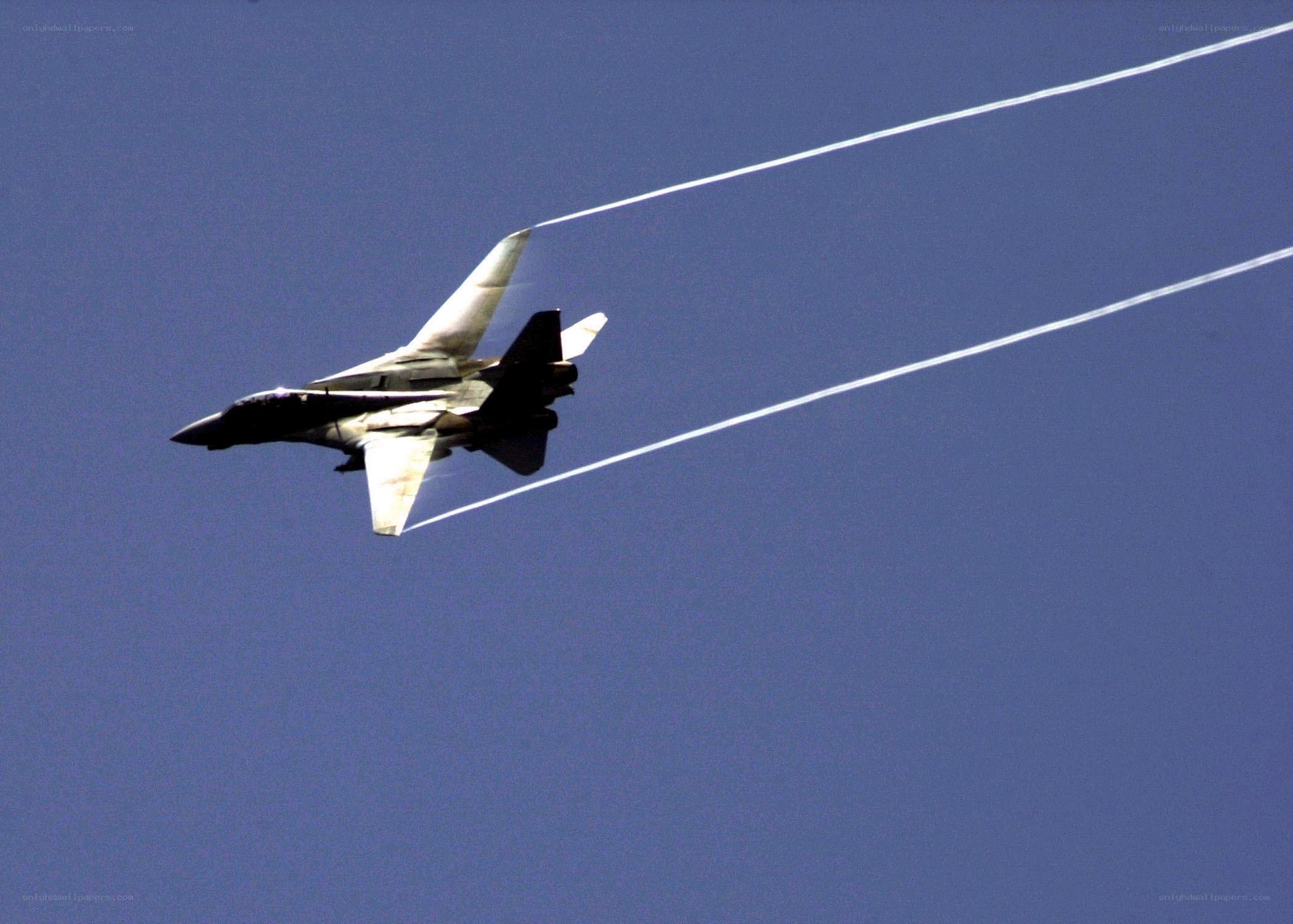jet fighter in flight