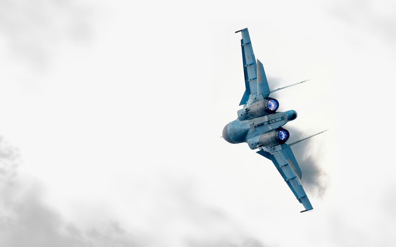 jet fighter in flight