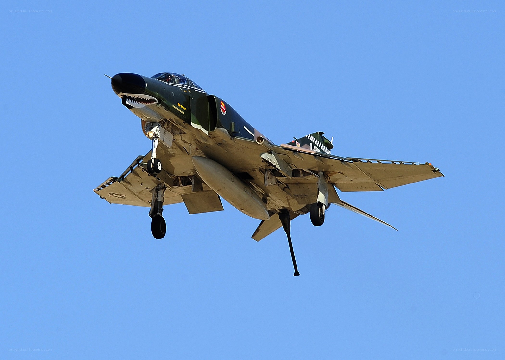 Jet fighter in flight