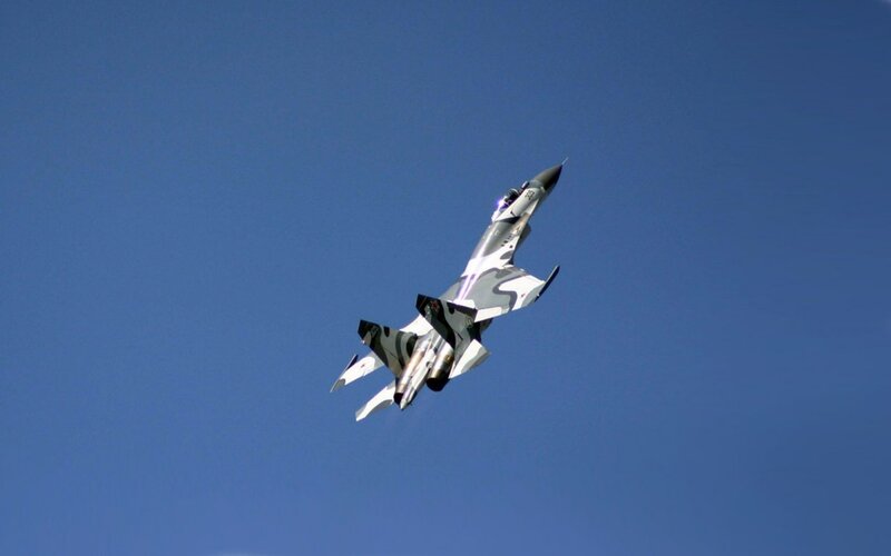 jet fighter in flight