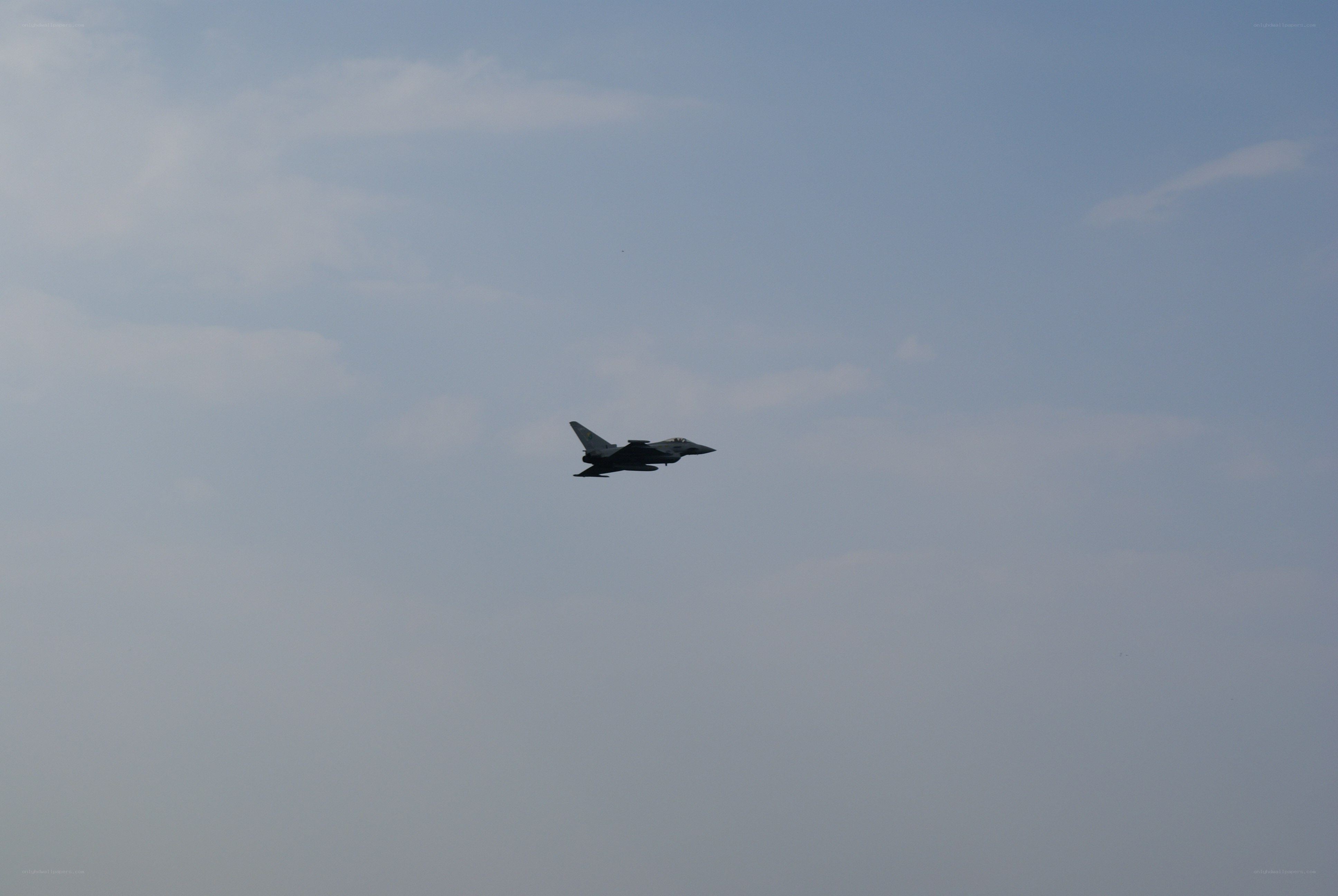 Jet fighter in flight
