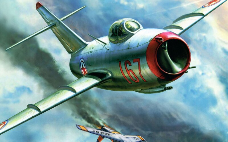 Jet Fighter in Flight — Silver