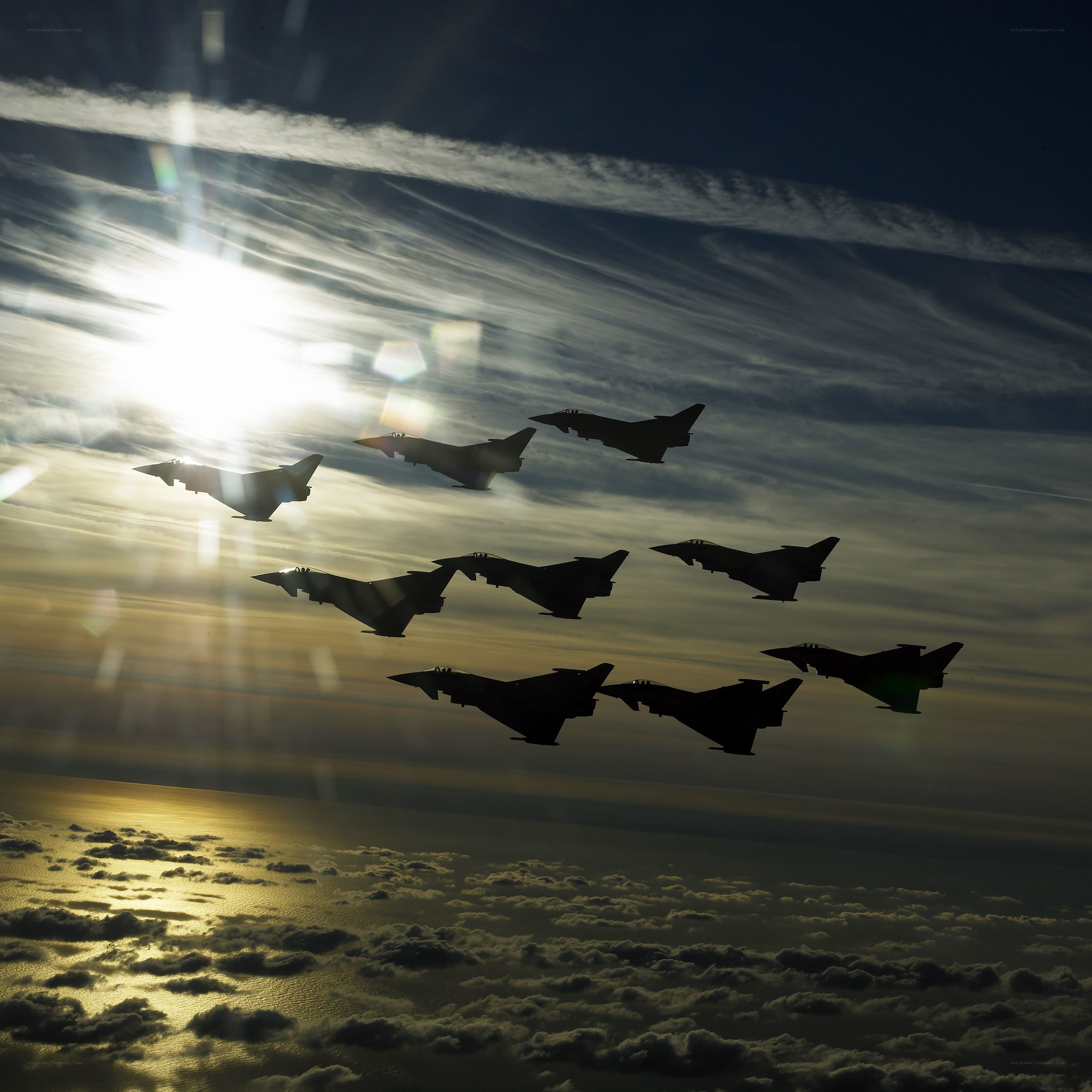 Jet fighters in formation