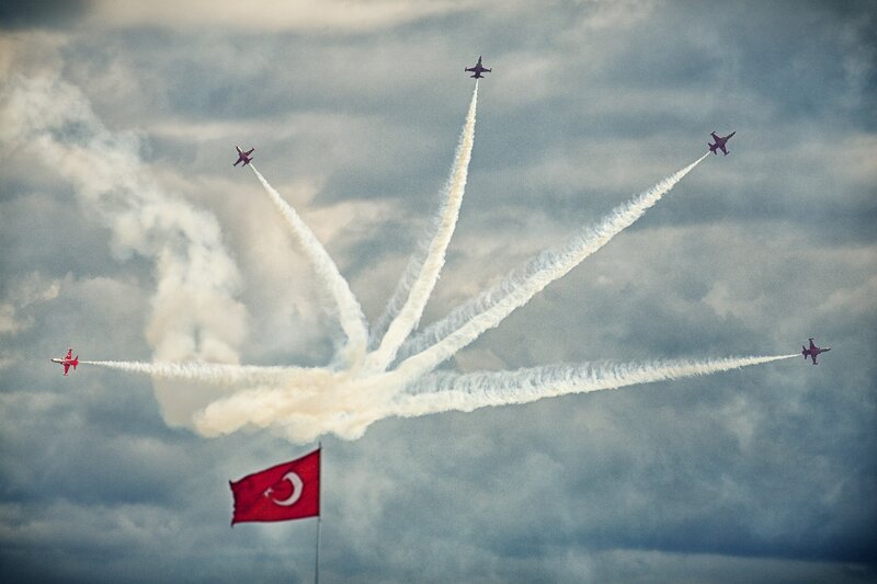 Jet Fighters in Formation — Red, Dramatic