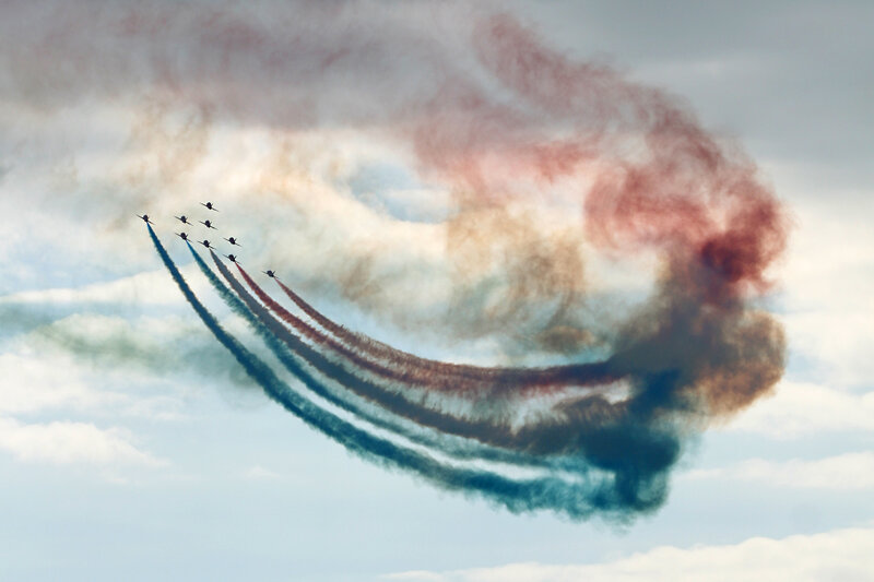 Jet formation with colored smoke
