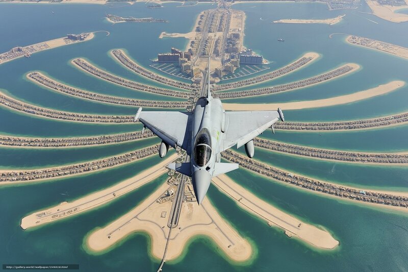Jet over Palm Jumeirah