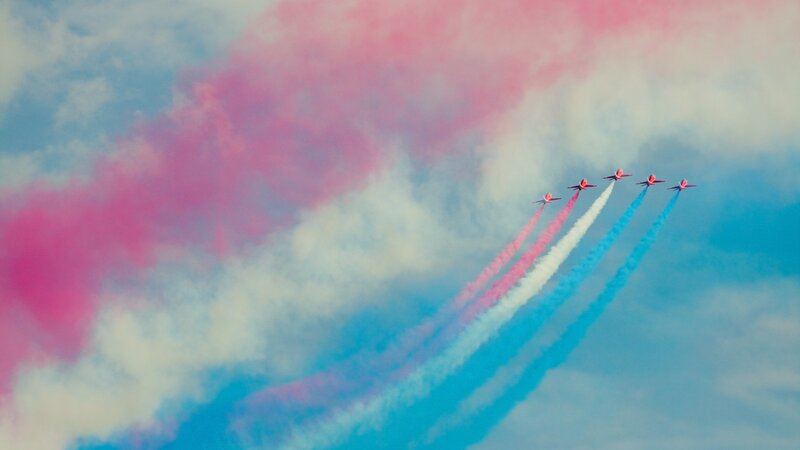 Jets Flying in Formation — Blue