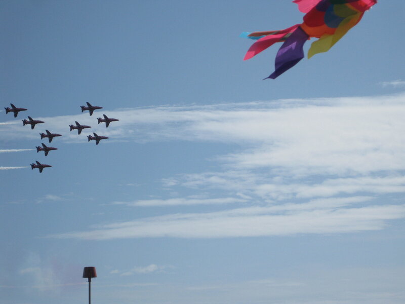Jets flying in formation with kite