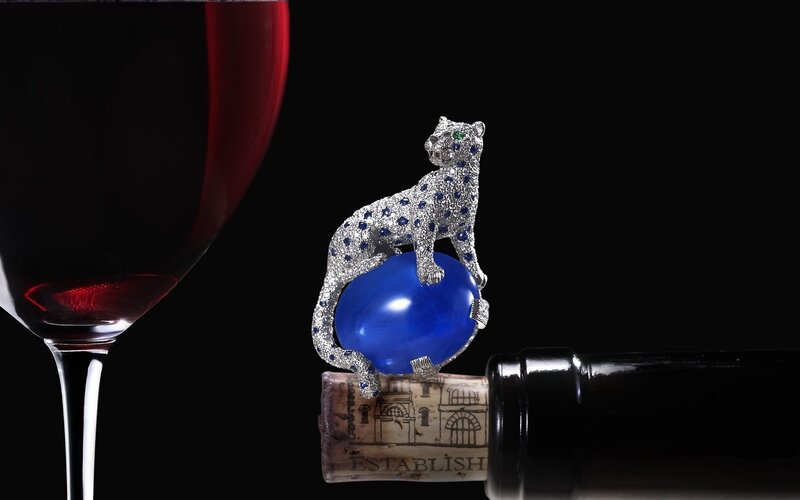 Jeweled panther wine stopper