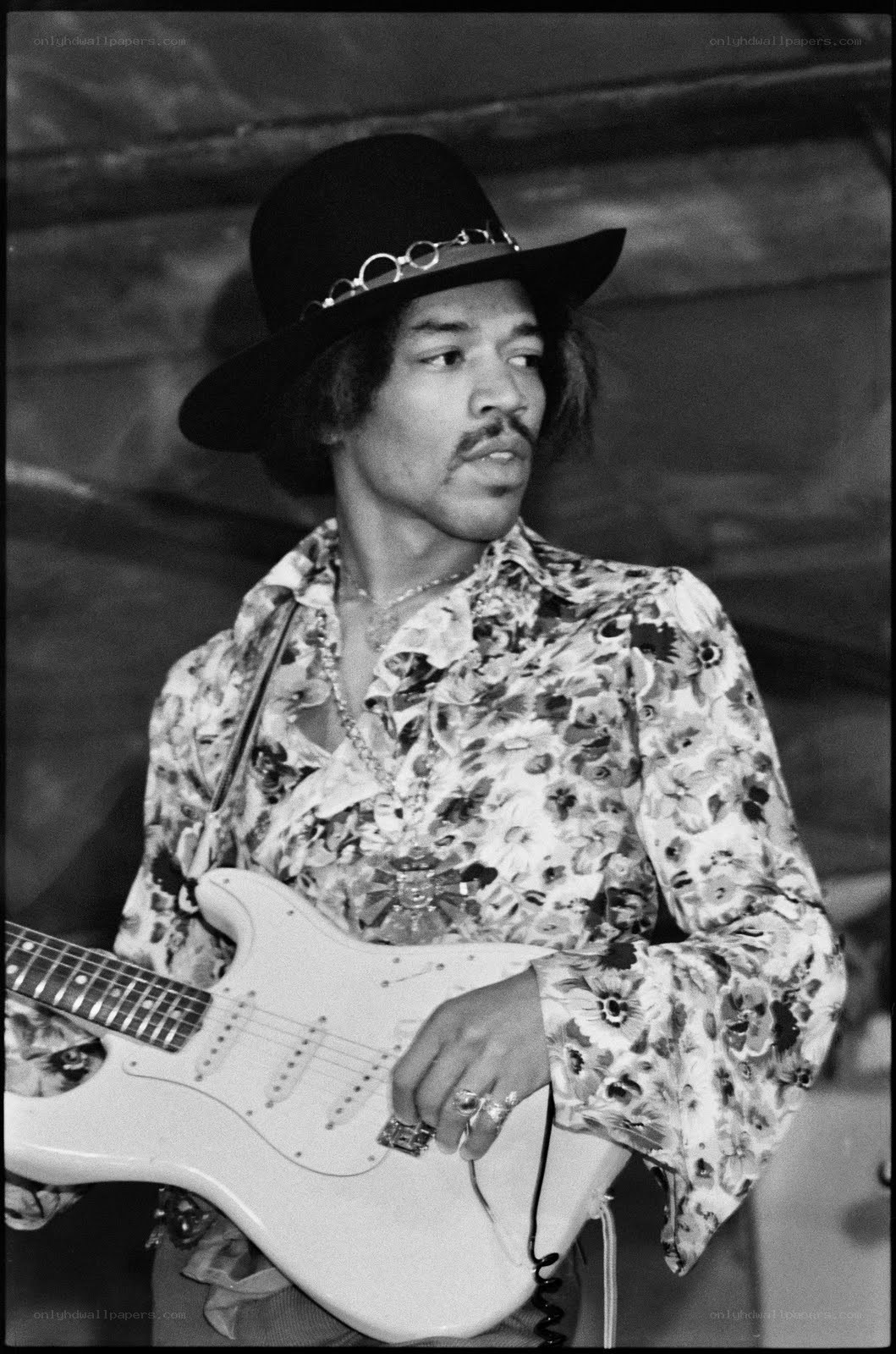 jimmy hendrix performing