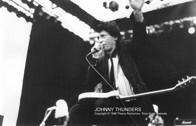 Johnny Thunders performing live