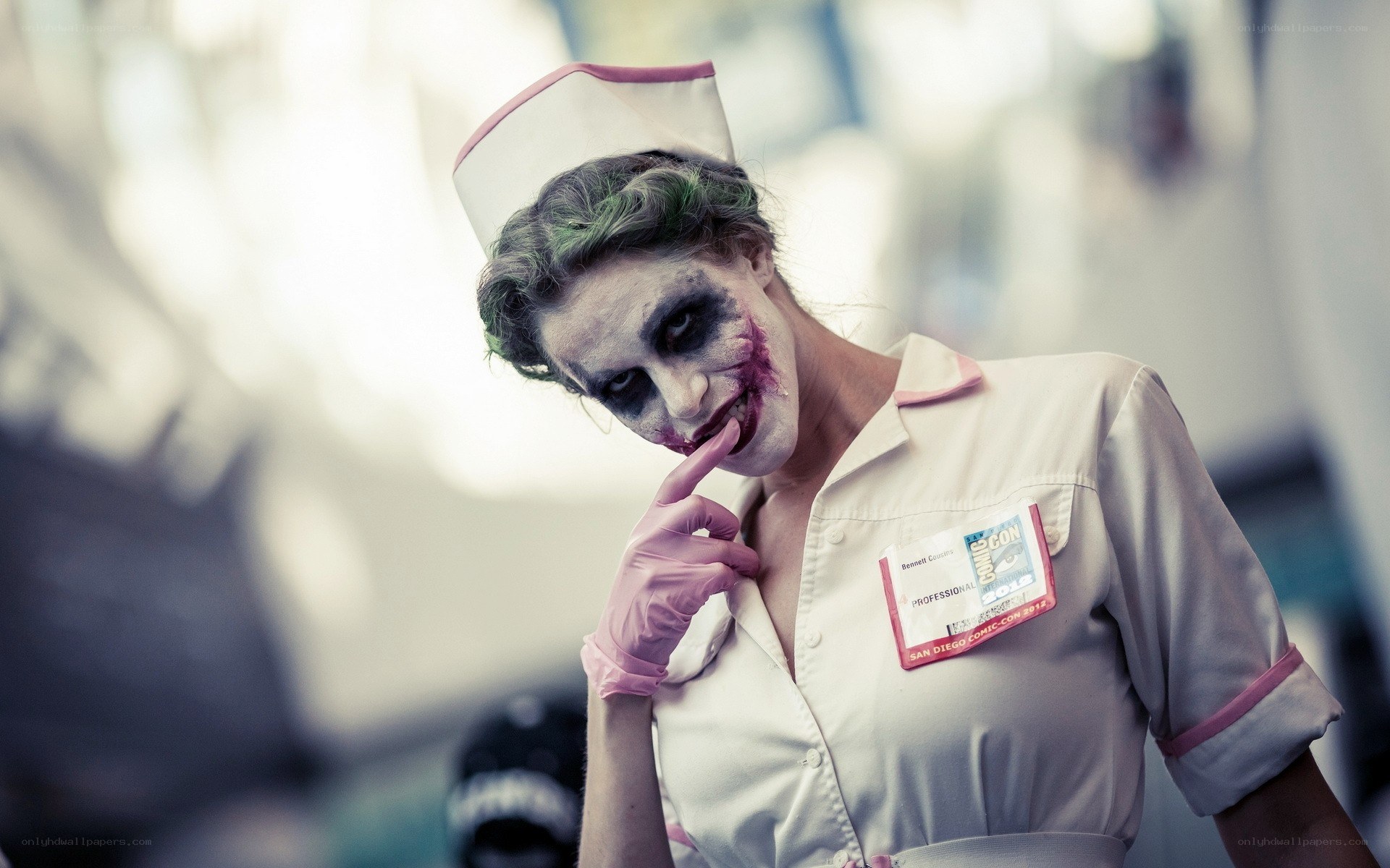 Joker nurse cosplayer at Comic-Con