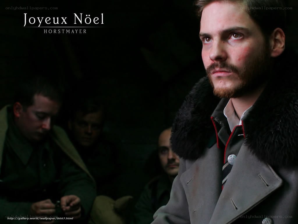 Joyeux Noël movie scene