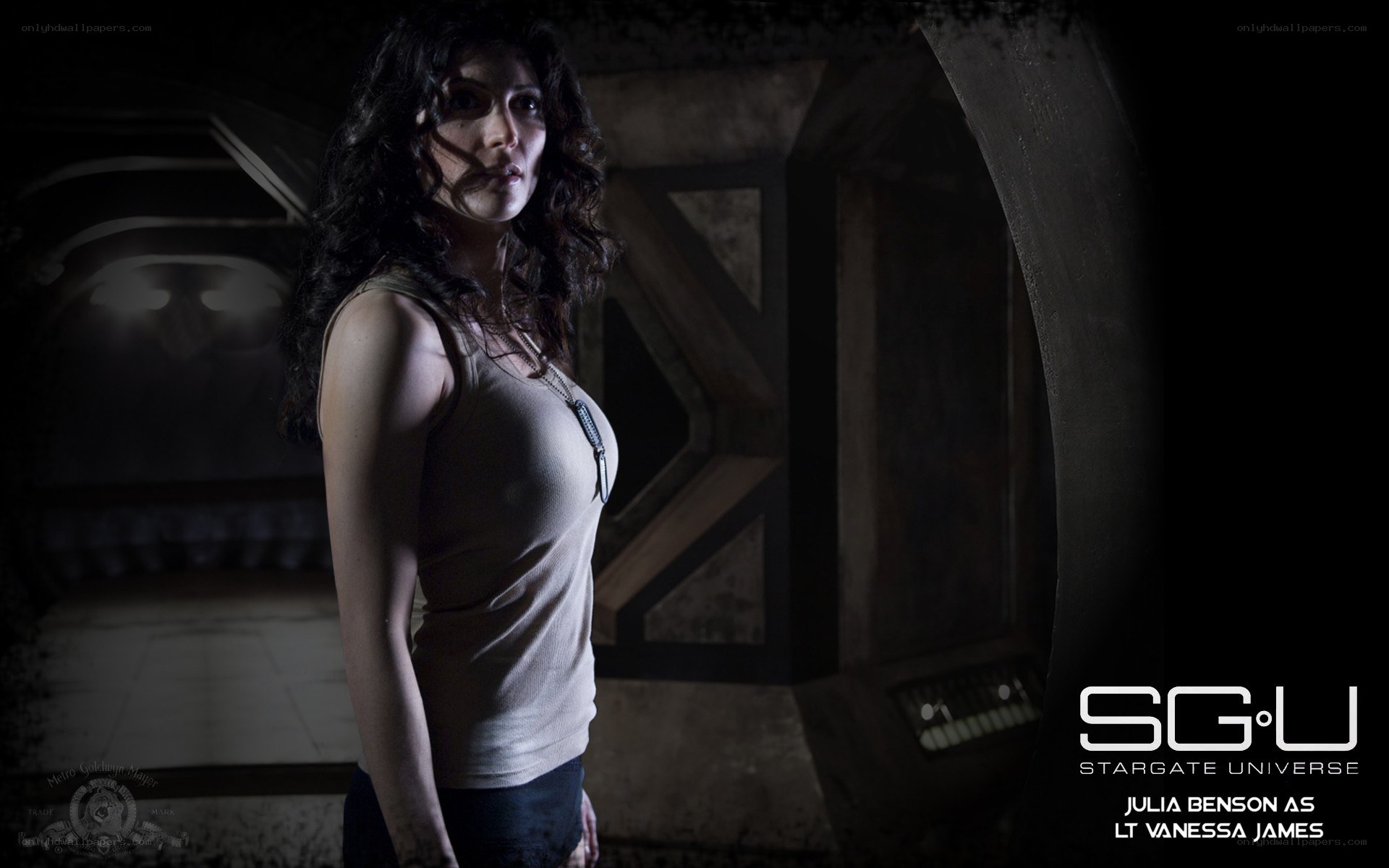 Julia Benson as Lt Vanessa James