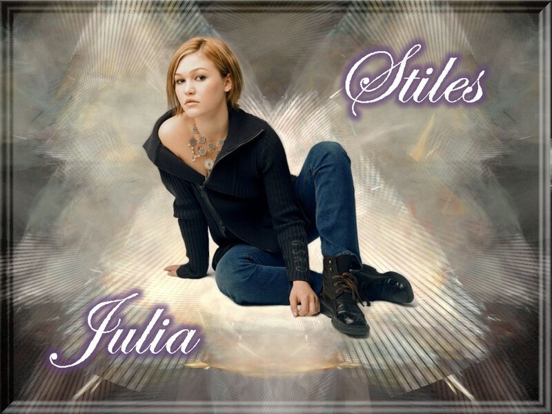 Julia Stiles portrait