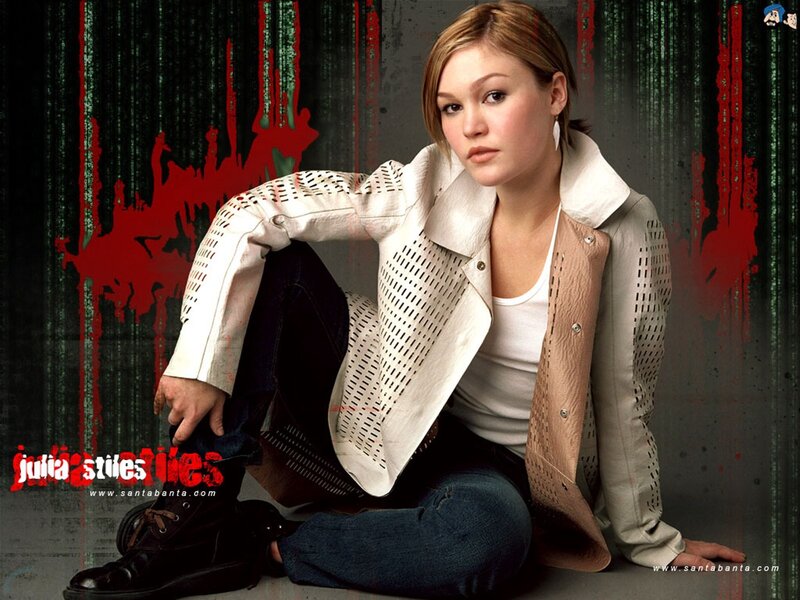 Julia Stiles promotional photo