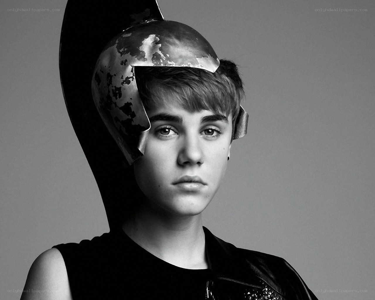 Justin Bieber in helmet