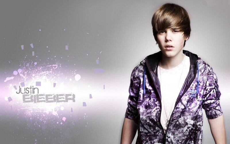 Justin Bieber in Hoodie — Purple