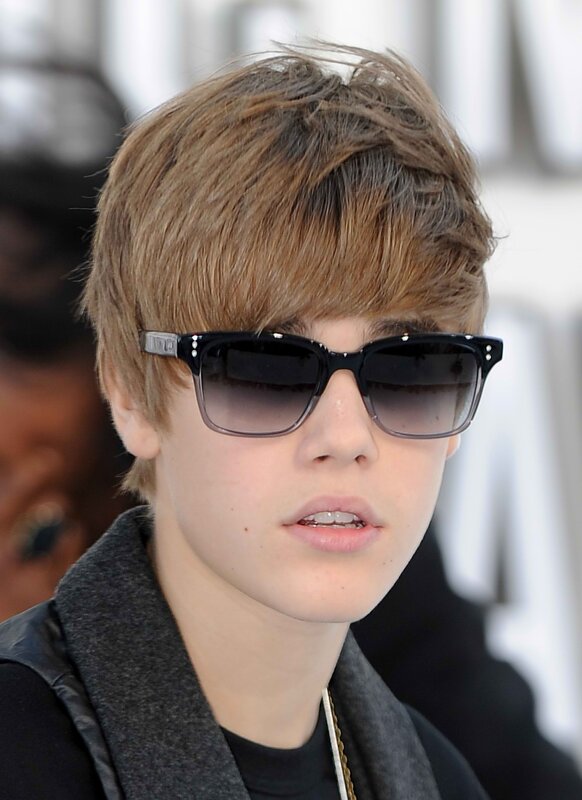 Justin Bieber wearing sunglasses