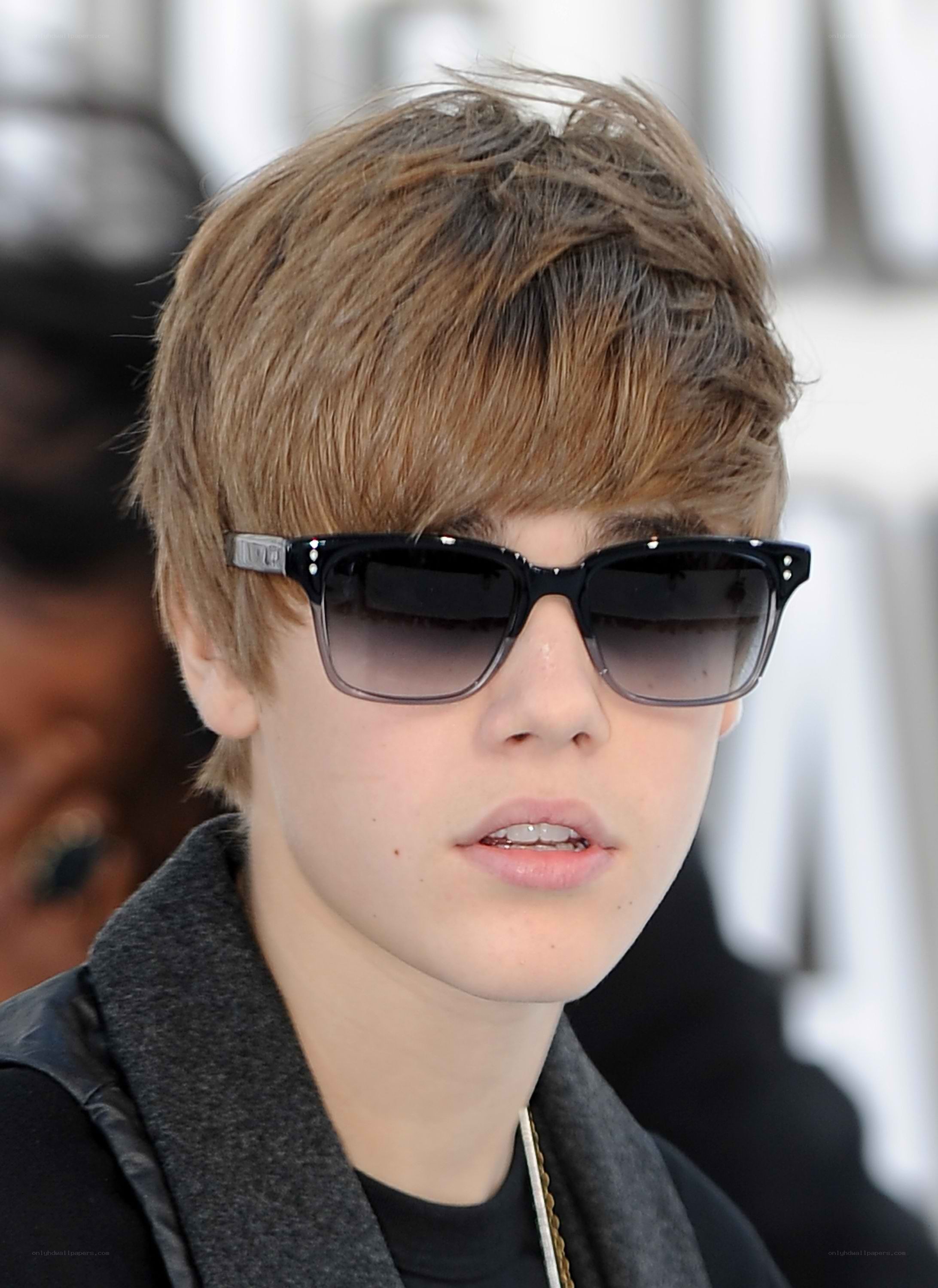 Justin Bieber wearing sunglasses
