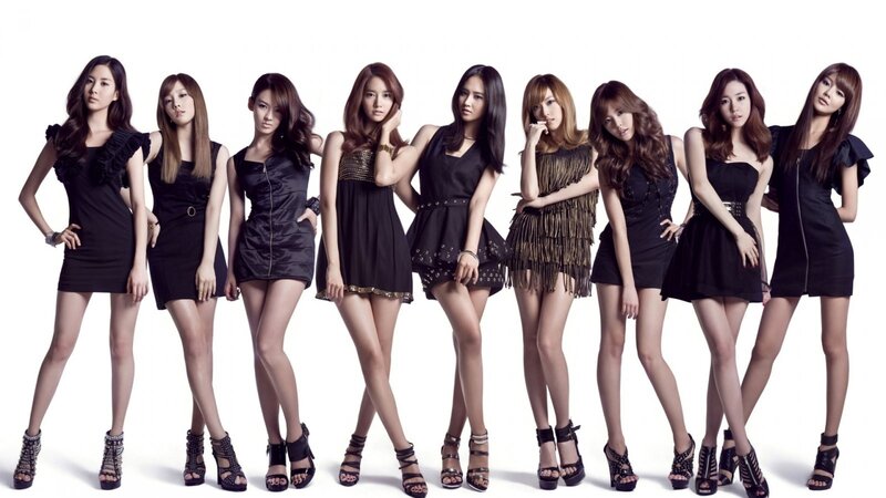 K-pop group in black dresses