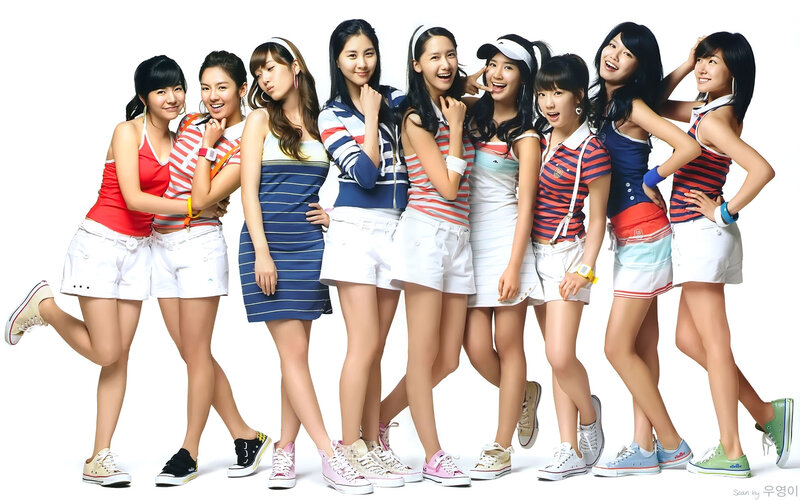 K-pop group in summer outfits