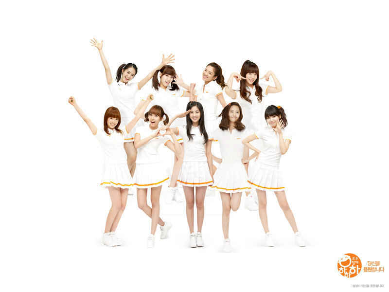 K-pop group in white outfits