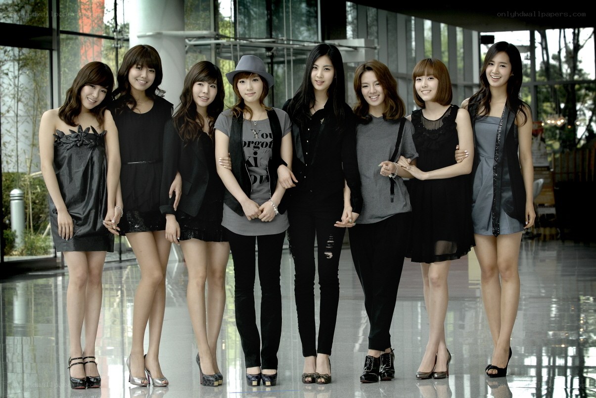 K-pop group photo