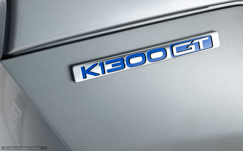 K1300 GT emblem close-up