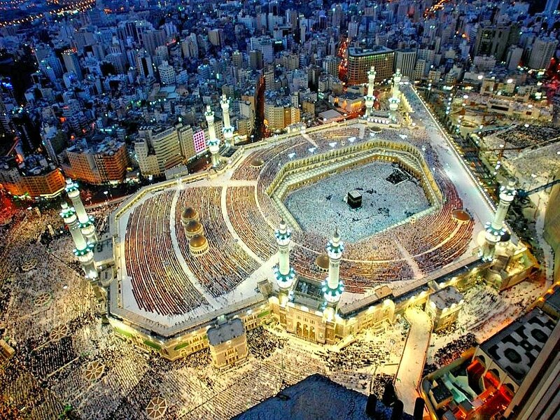 Kaaba in Mecca — White, Serene, Night