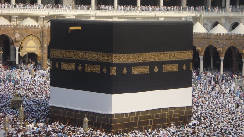 Kaaba surrounded by pilgrims