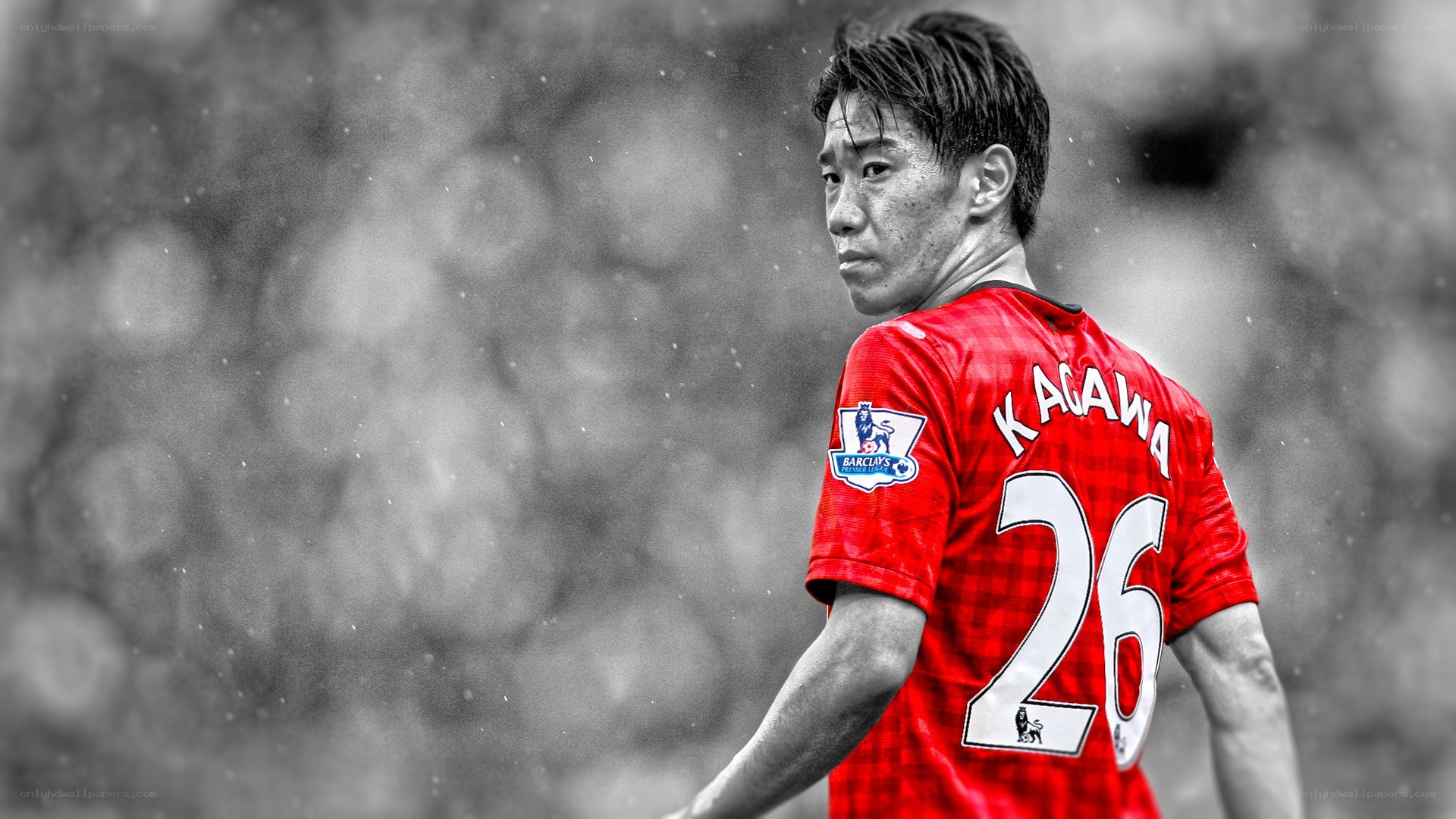 Kagawa in red jersey