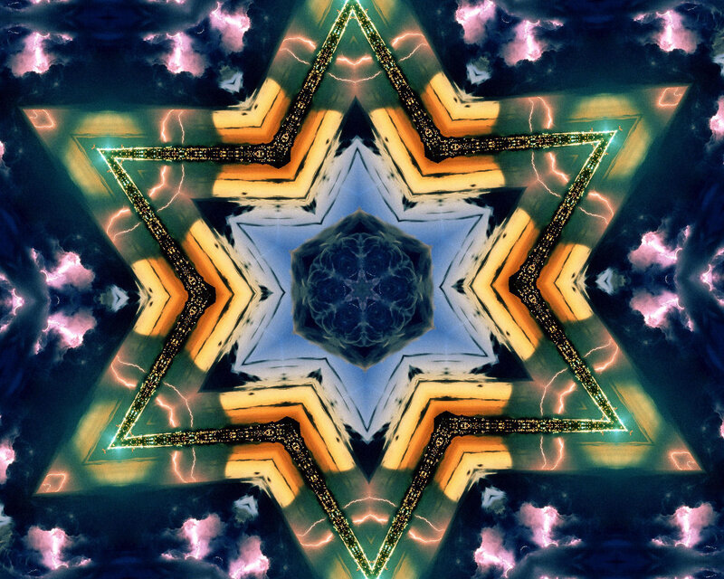 Kaleidoscopic star with lightning