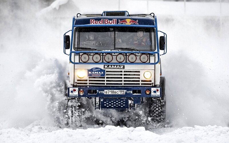 KAMAZ truck in snow racing