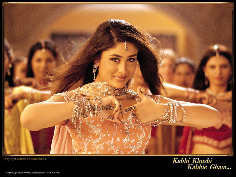 Kareena Kapoor dancing in film