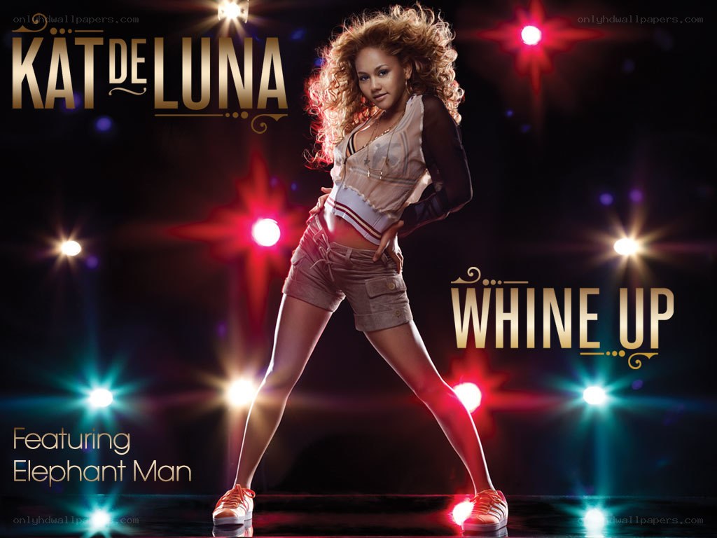 Kat DeLuna - Whine Up