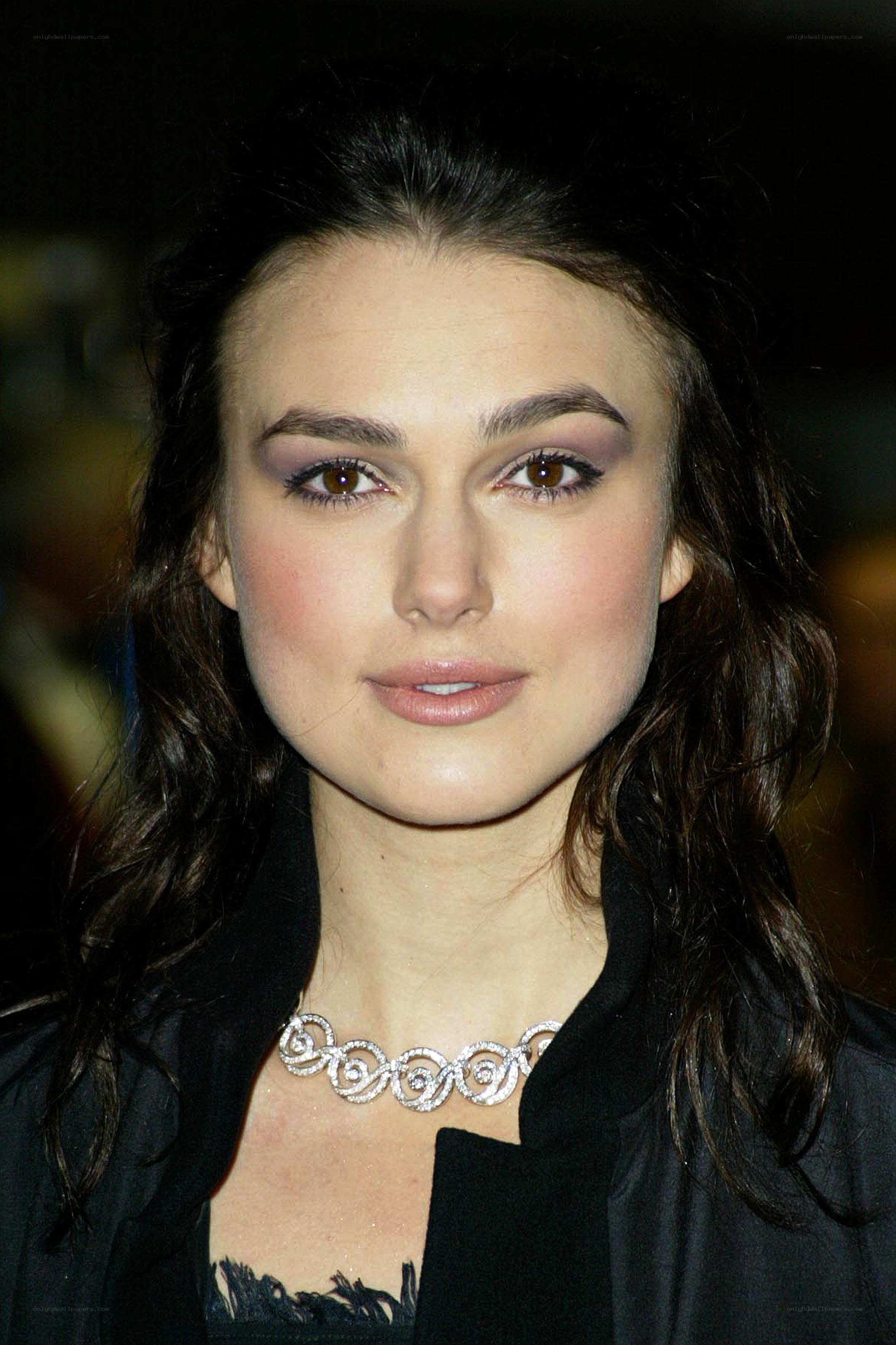 Katie Holmes at event