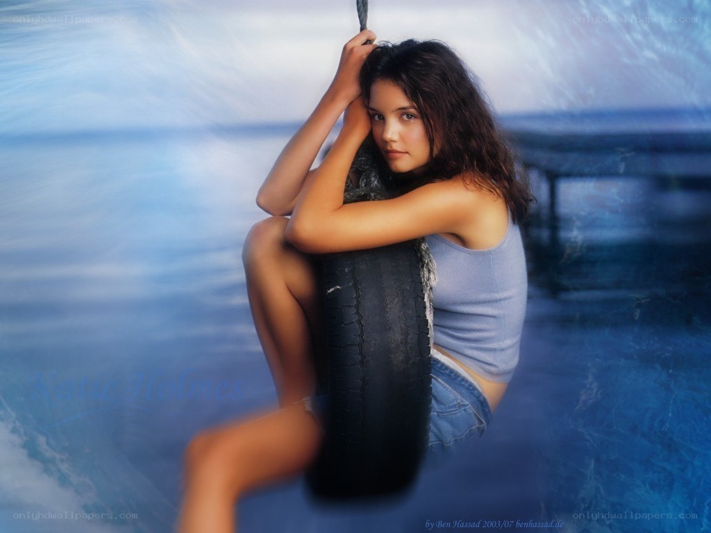 Katie Holmes on a tire swing