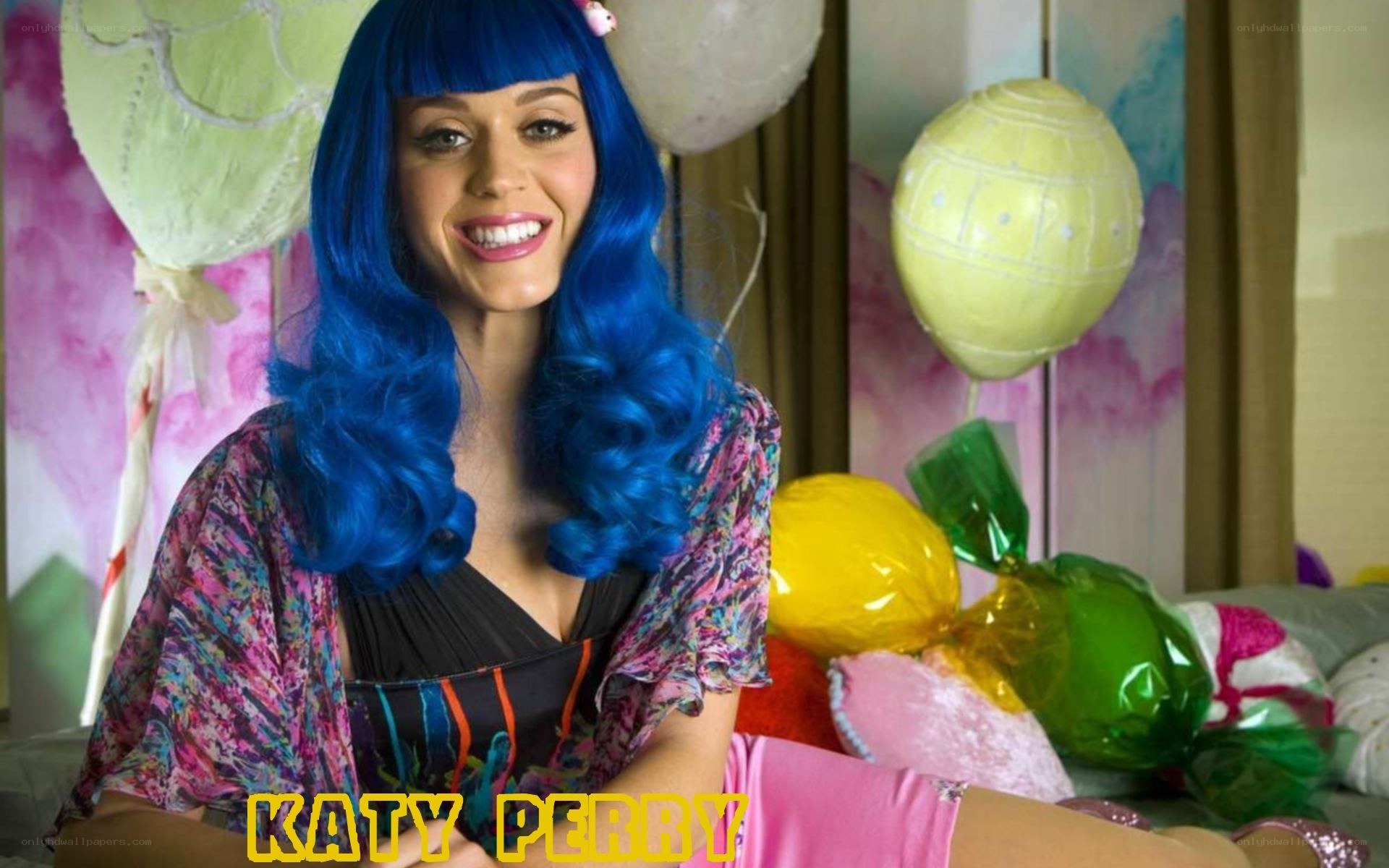 Katy Perry in blue wig
