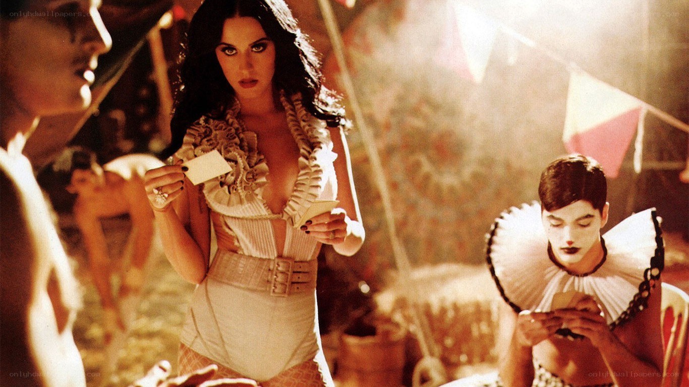 Katy Perry in circus-themed scene