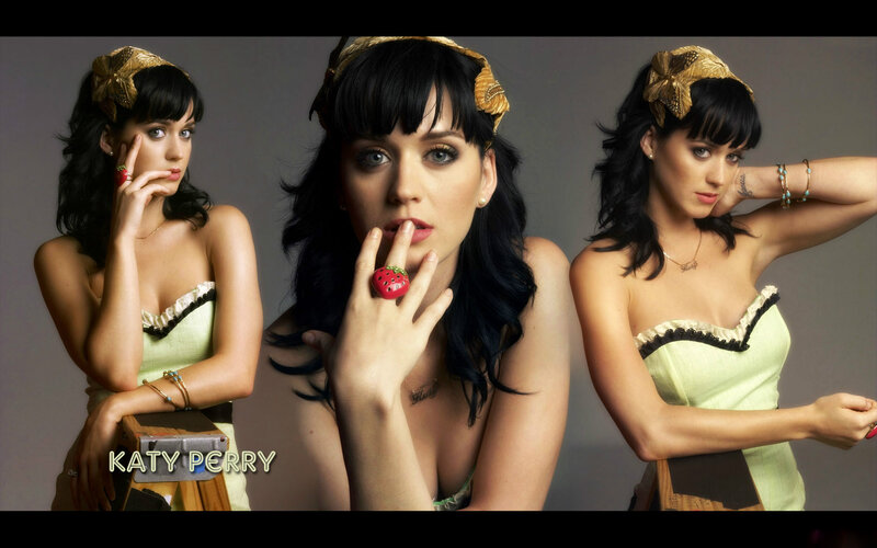 Katy Perry in Green Dress — Confident