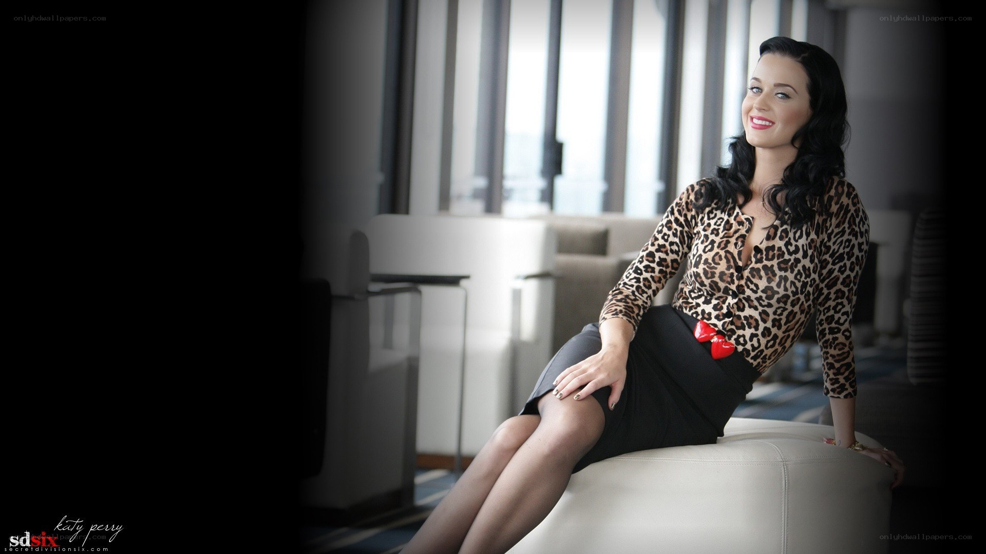 Katy Perry in leopard print