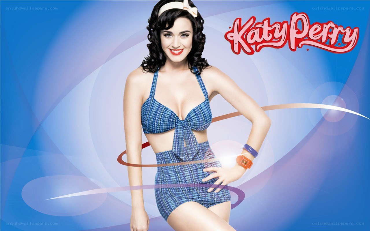Katy Perry in retro swimsuit