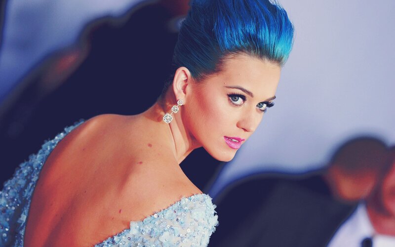 Katy Perry with blue hair