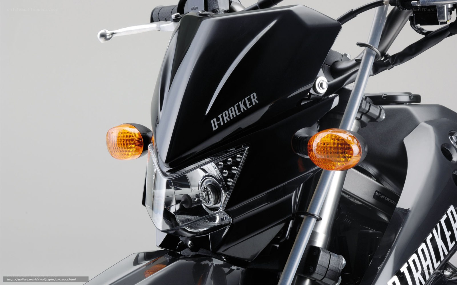 Kawasaki D-Tracker motorcycle front