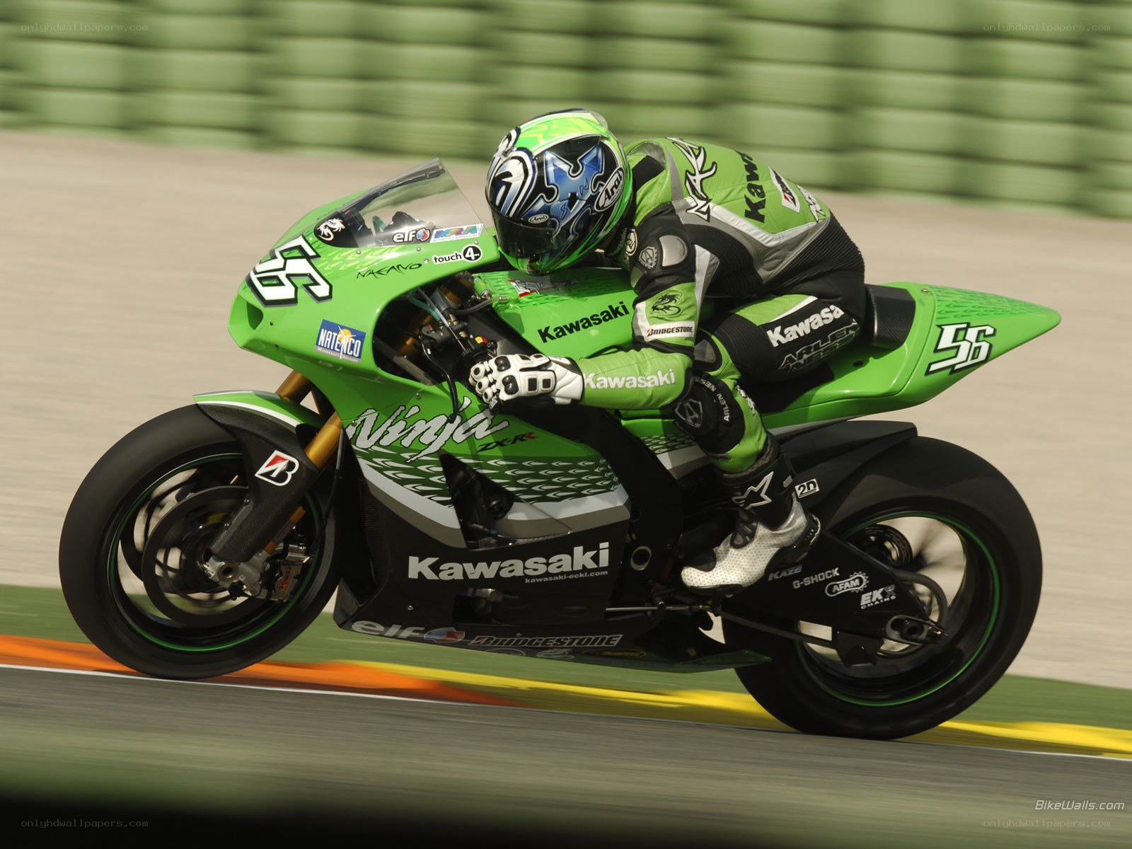 Kawasaki Ninja racing on track
