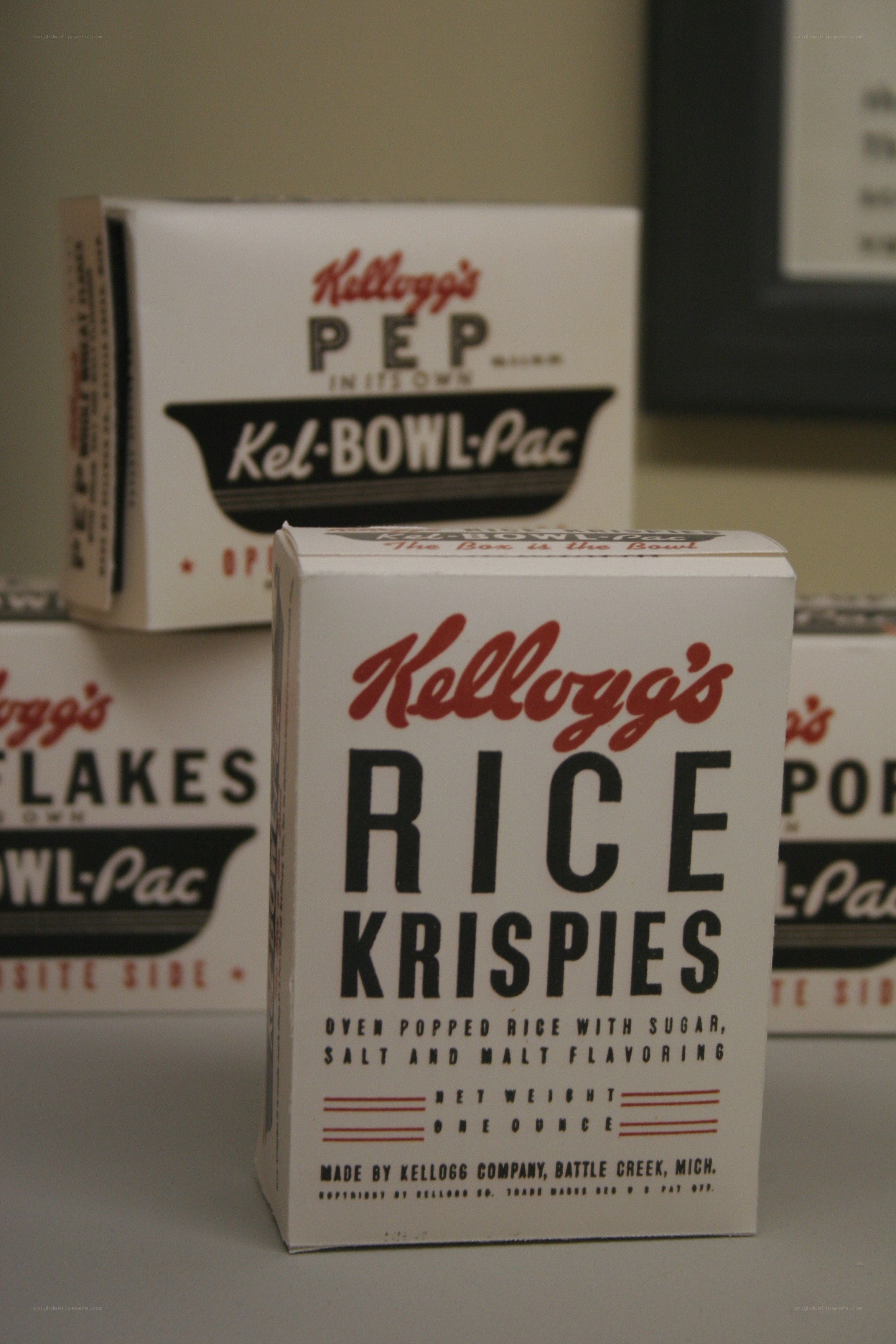 Kellogg's Rice Krispies box