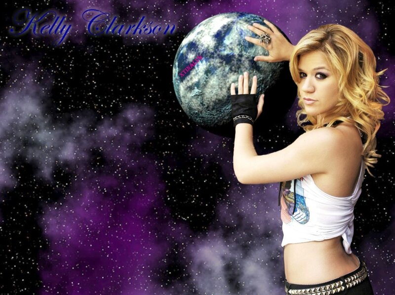 Kelly Clarkson in space